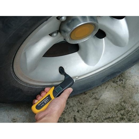 TP - 5 Манометр цифровой (автомобильный) TP - 5 Манометр цифровой (автомобильный)