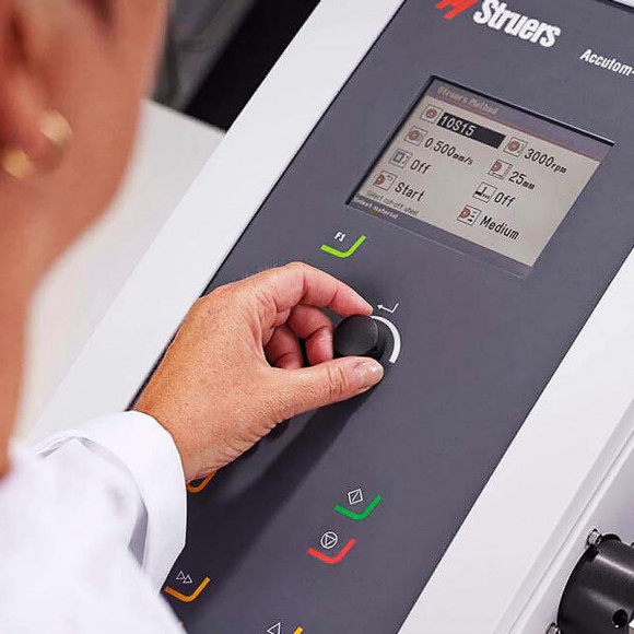 Отрезной станок Accutom-10 / Accutom-100 Отрезной станок Accutom-10 / Accutom-100