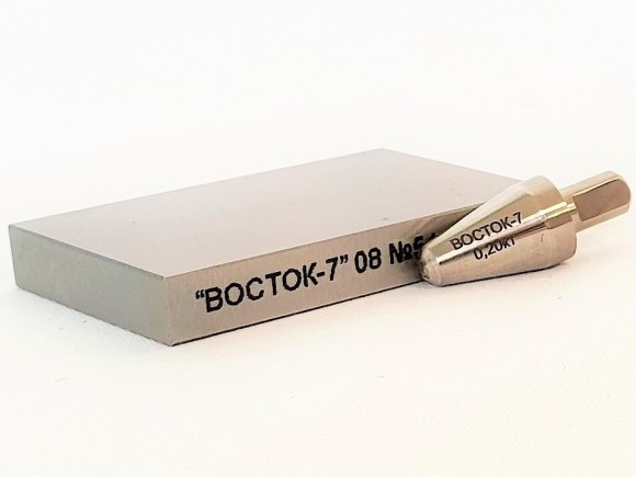 Наконечник алмазный тип НП 1 к твердомерам Виккерс Наконечник алмазный тип НП 1 к твердомерам Виккерс