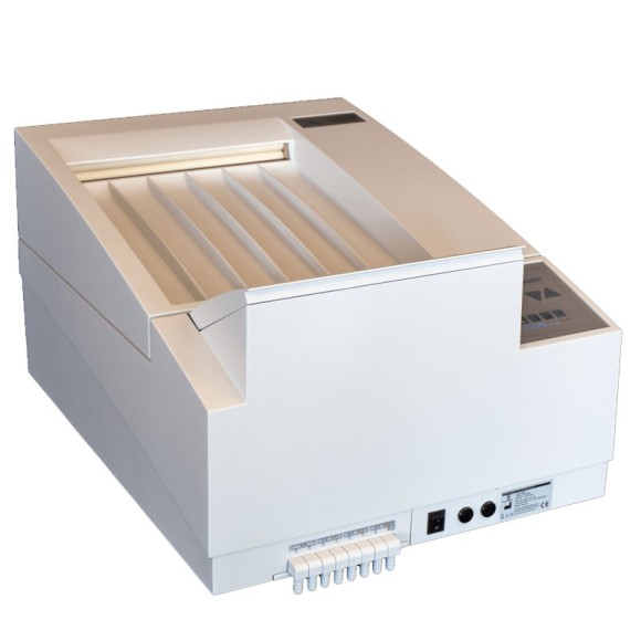 КАРАТ НЕВА 35 автоматическая проявочная машина для мобильного применения КАРАТ НЕВА 35 автоматическая проявочная машина для мобильного применения